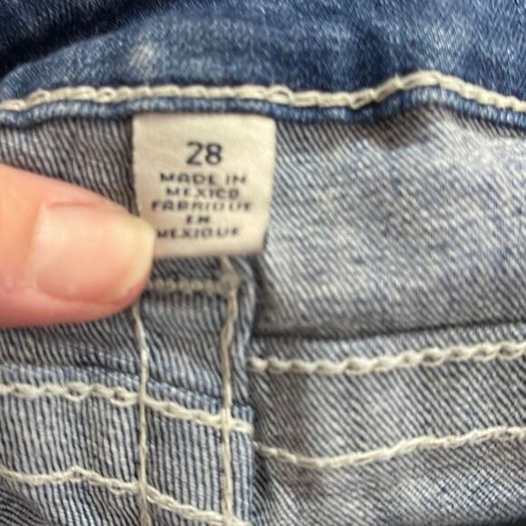 True Religion Women’s Boot cut Crystal Logo 5 Pocket Jeans size 28 - Picture 7 of 8